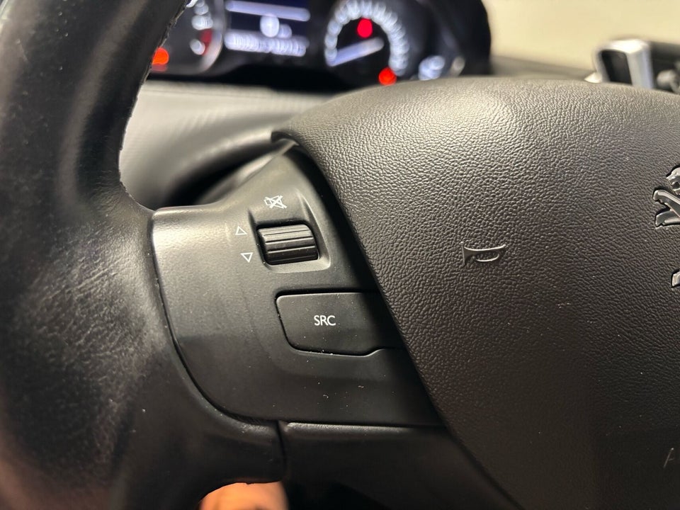 Peugeot 2008 1,2 PureTech 130 Exclusive+ 5d