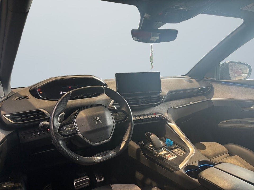 Peugeot 3008 1,6 Hybrid First Selection EAT8 5d