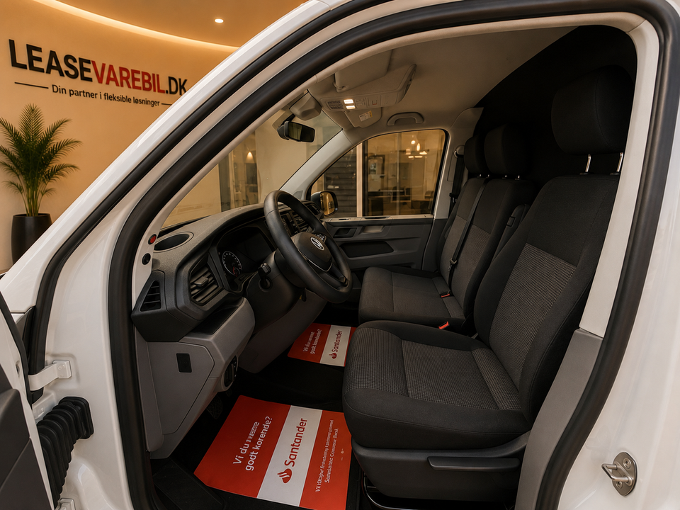 VW Transporter 2,0 TDi 150 Kassevogn DSG kort