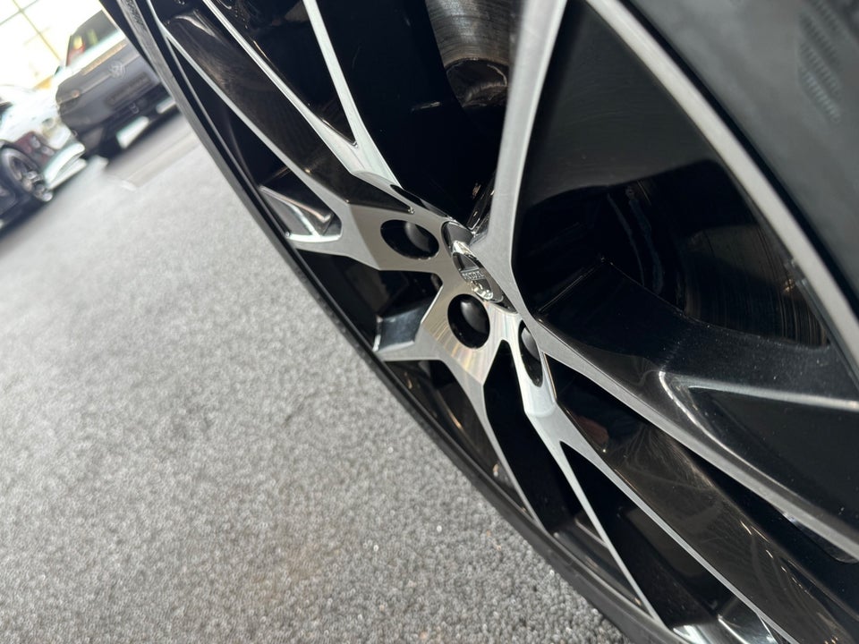 Volvo V90 2,0 D4 190 Momentum aut. AWD 5d