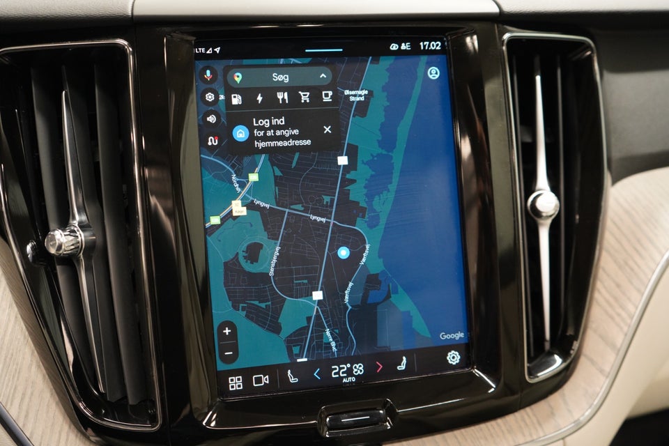 Volvo XC60 2,0 T6 ReCharge Plus Dark aut. AWD 5d