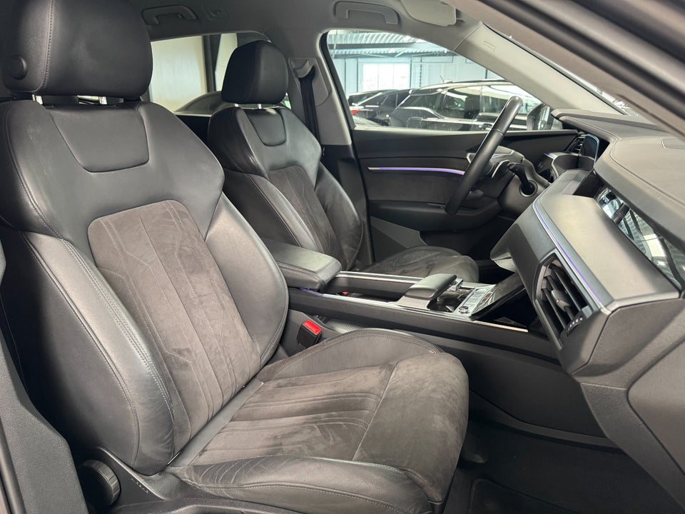 Audi e-tron 55 quattro 5d