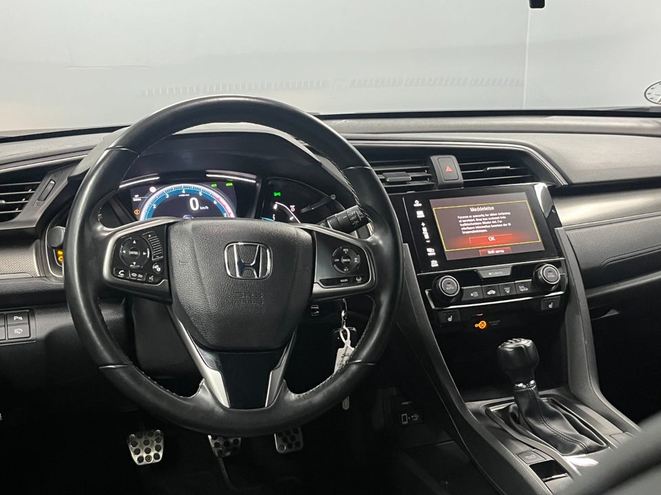 Honda Civic 1,0 VTEC Turbo Elegance 5d