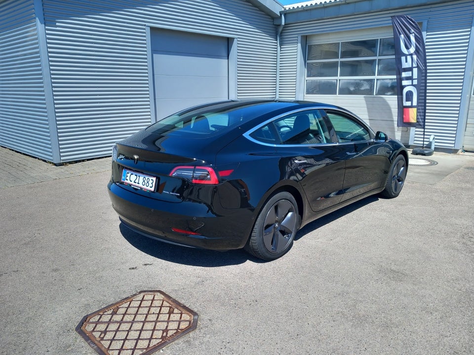 Tesla Model 3 Long Range AWD 4d