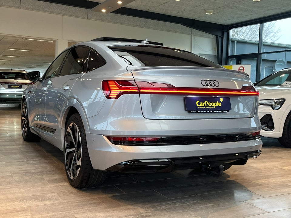 Audi e-tron 55 S-line Sportback quattro 5d