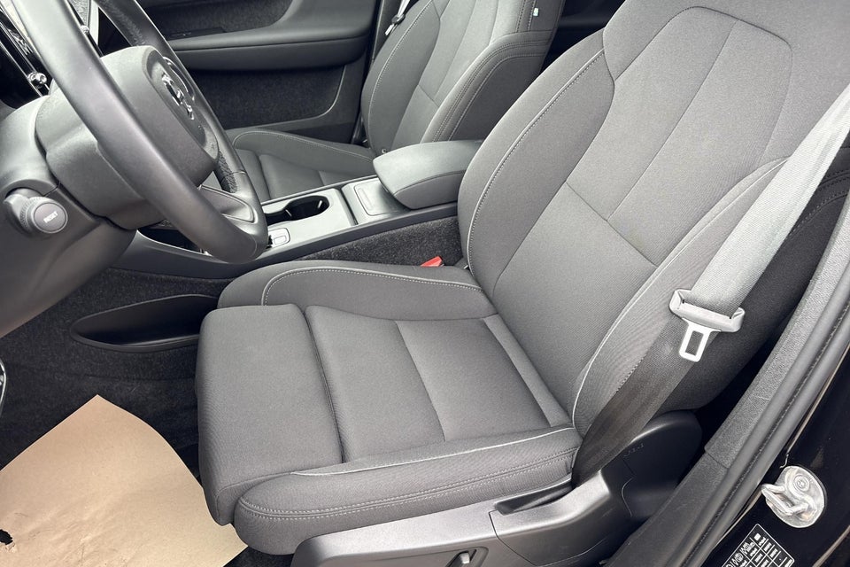 Volvo EX40 Extended Range Plus 5d
