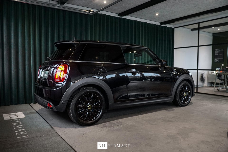 MINI Cooper SE Classic Trim 3d