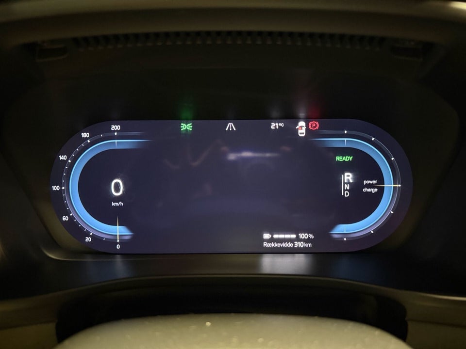 Volvo XC40 ReCharge Plus 5d