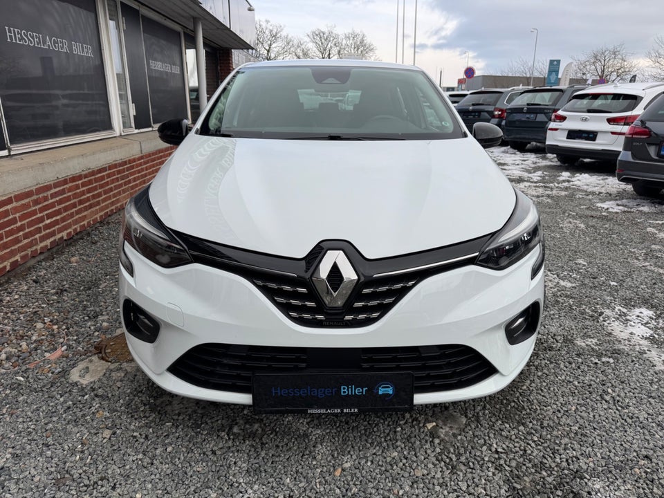 Renault Clio V 1,6 E-Tech Intens 5d