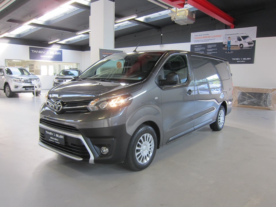 Toyota ProAce 2,0 D 122 Long Comfort Master aut. 5d