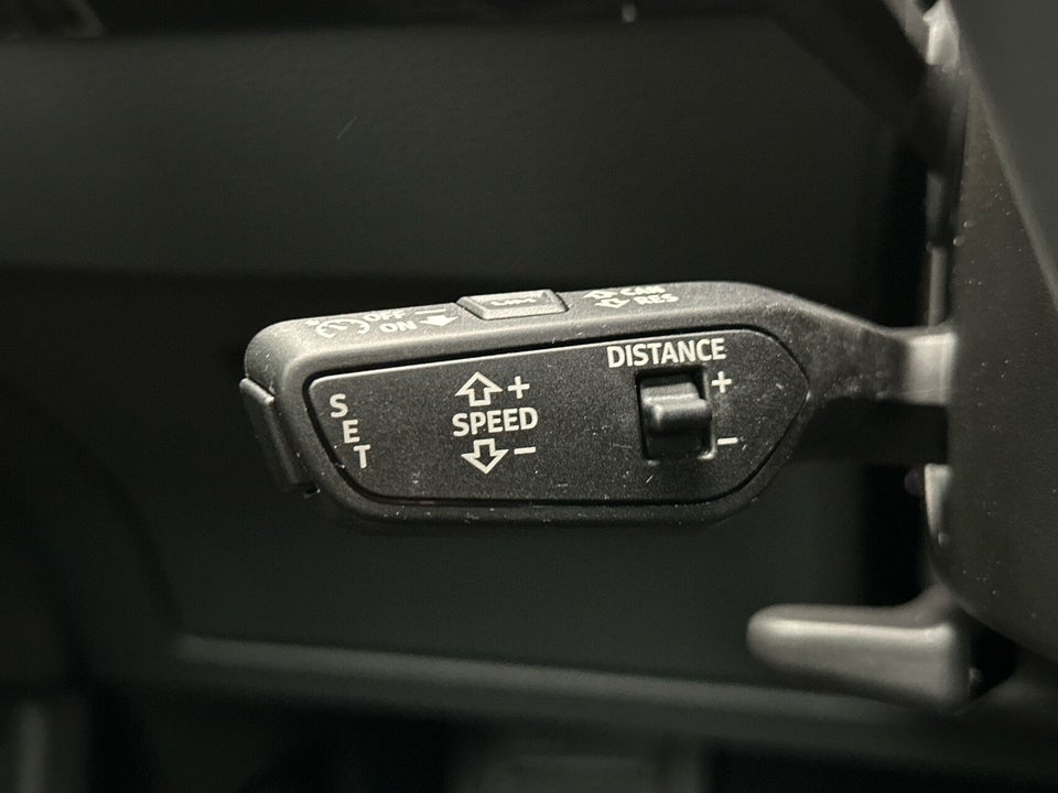 Audi Q8 e-tron 55 S-line quattro 5d