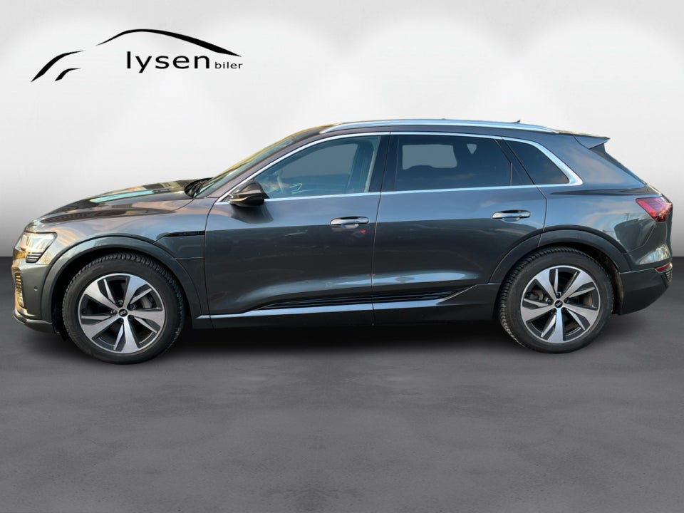 Audi Q8 e-tron 55 S-line quattro 5d