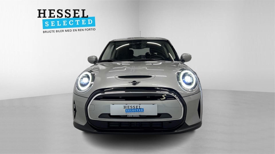 MINI Cooper SE Essential 3d