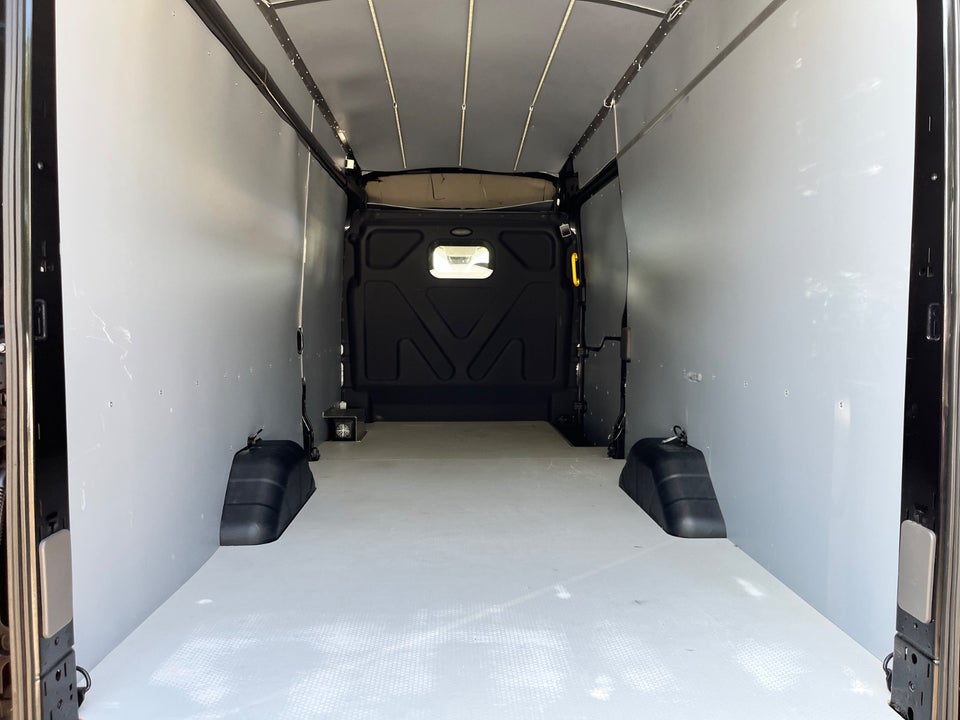 Ford Transit 350 L4 Van 2,0 TDCi 130 Trend H3 RWD