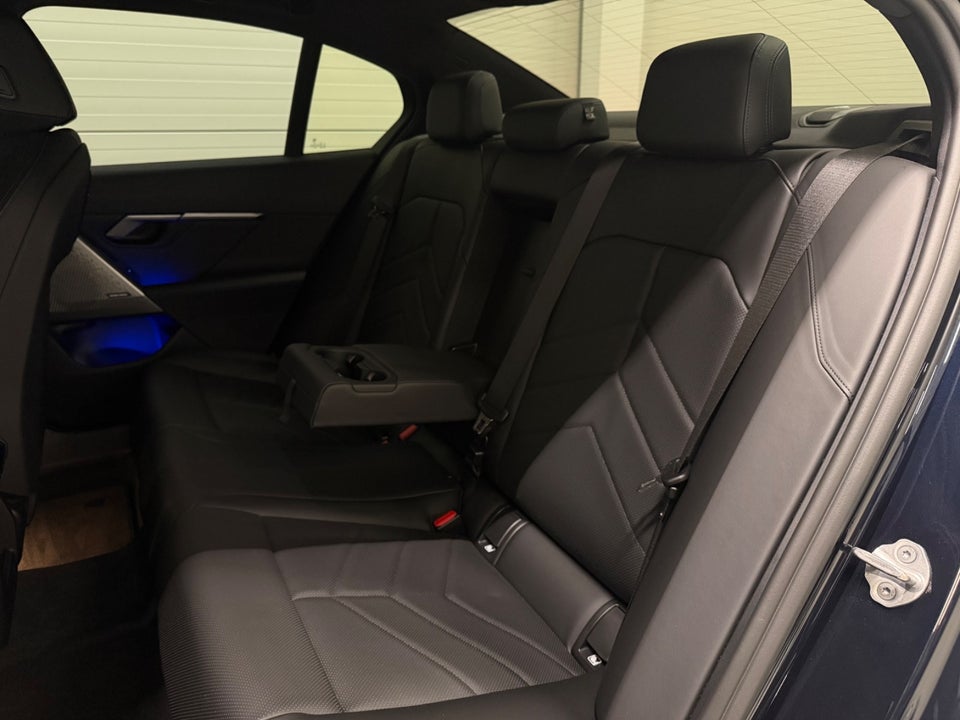 BMW i5 eDrive40 M-Sport 4d