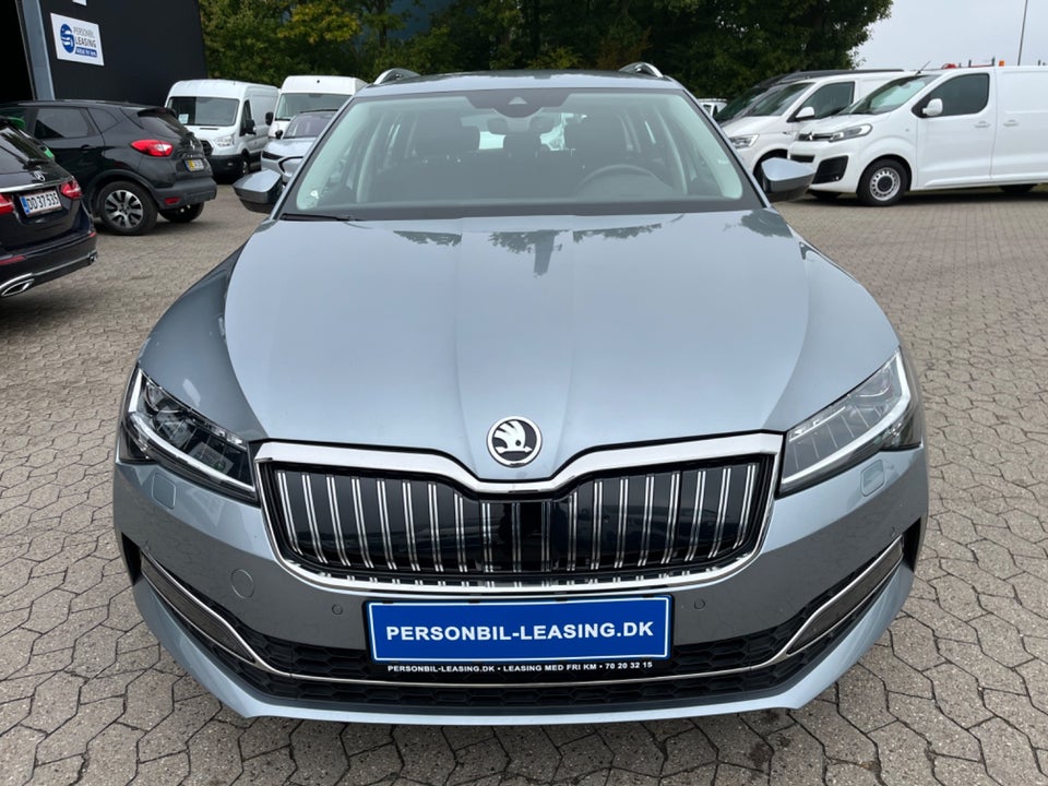 Skoda Superb 1,4 TSi iV Plus Combi DSG 5d