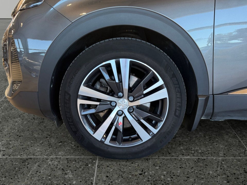 Peugeot 3008 1,6 Hybrid4 Allure Pack Limited EAT8 5d