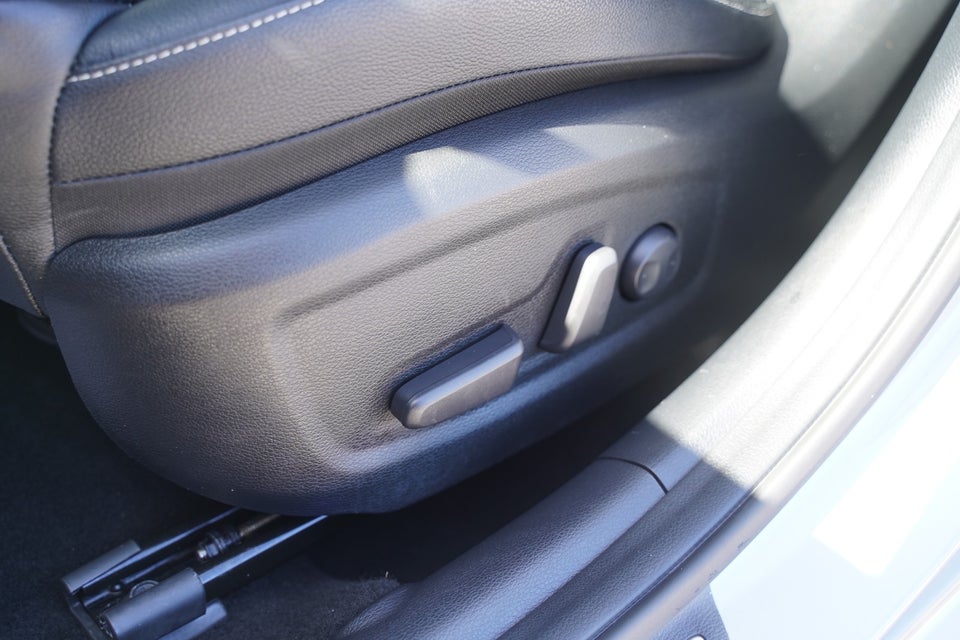 Kia Ceed 1,6 PHEV Upgrade SW DCT 5d
