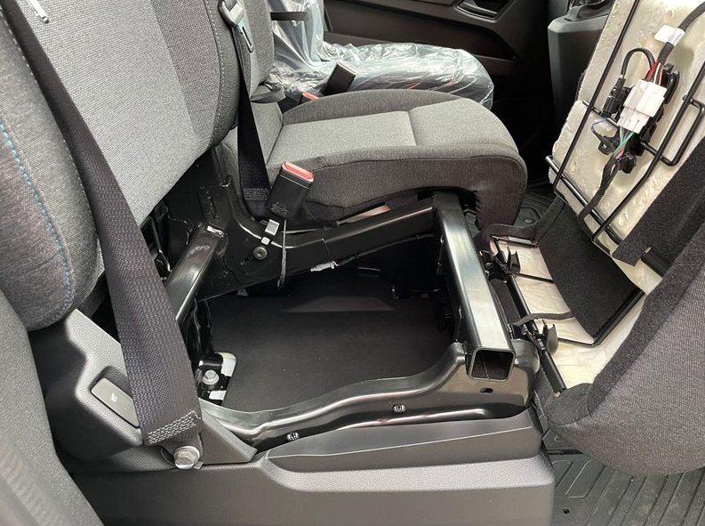 Nissan Interstar 2,0 dCi 150 L2H2 Tekna Van