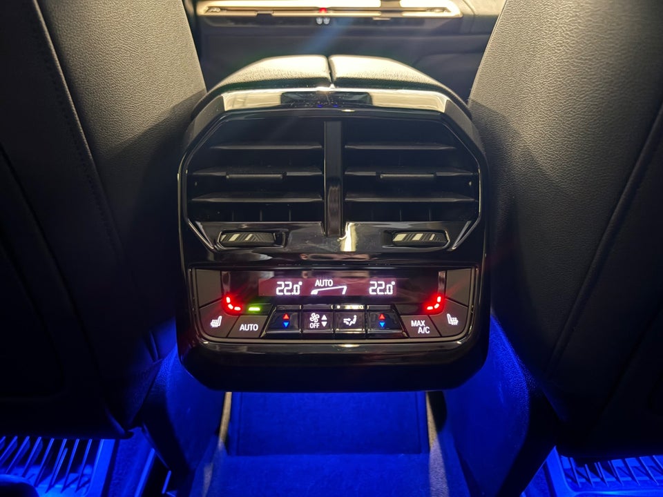 BMW iX xDrive40 Fully Charged 5d