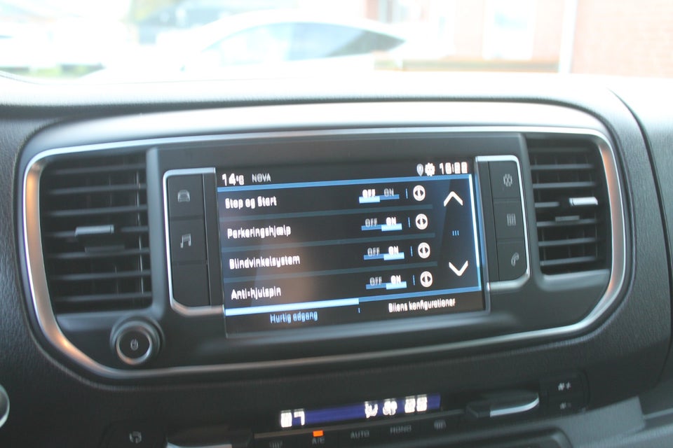 Peugeot Expert 2,0 BlueHDi 122 L2 Plus EAT8 Van