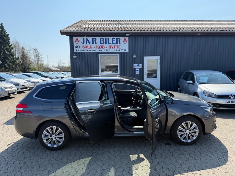 Peugeot 308 1,6 BlueHDi 120 Allure SW 5d