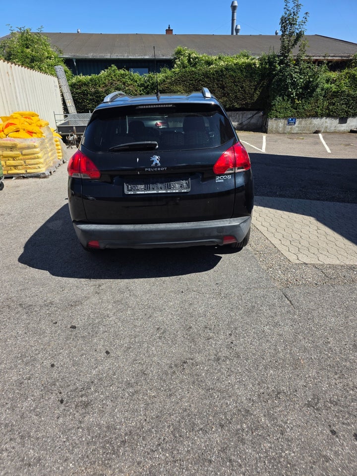 Peugeot 2008 1,2 e-THP 110 Active 5d