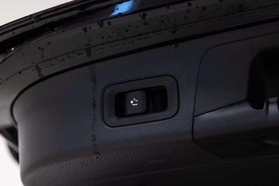 Mercedes EQA350 AMG Advance Plus 4Matic 5d