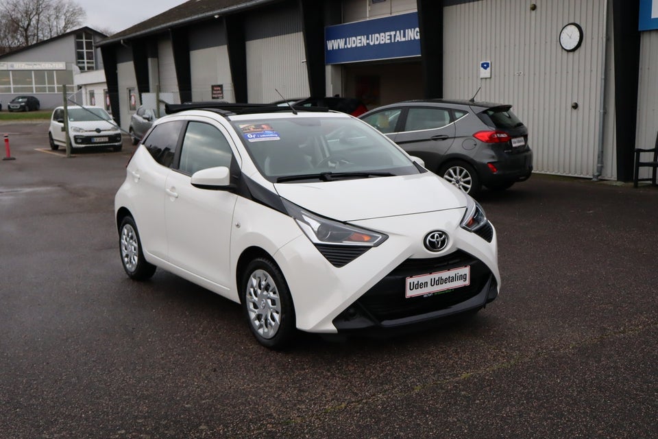 Toyota Aygo 1,0 VVT-i x-clusiv x-shift 5d