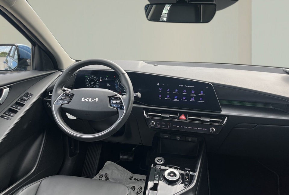Kia Niro 64 EV Access Plus 5d