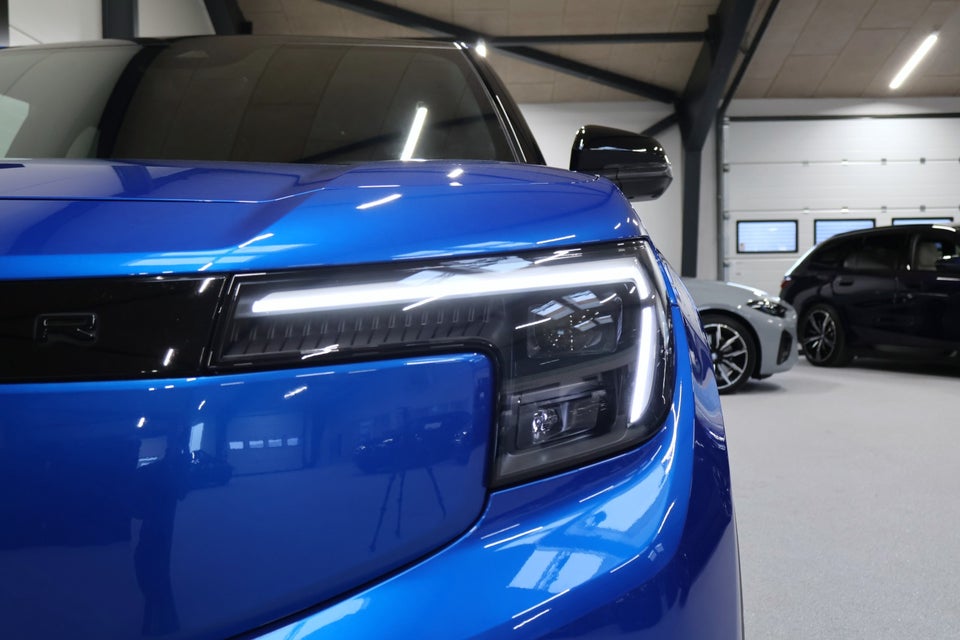 Ford Explorer 77 Premium Extended Range 5d