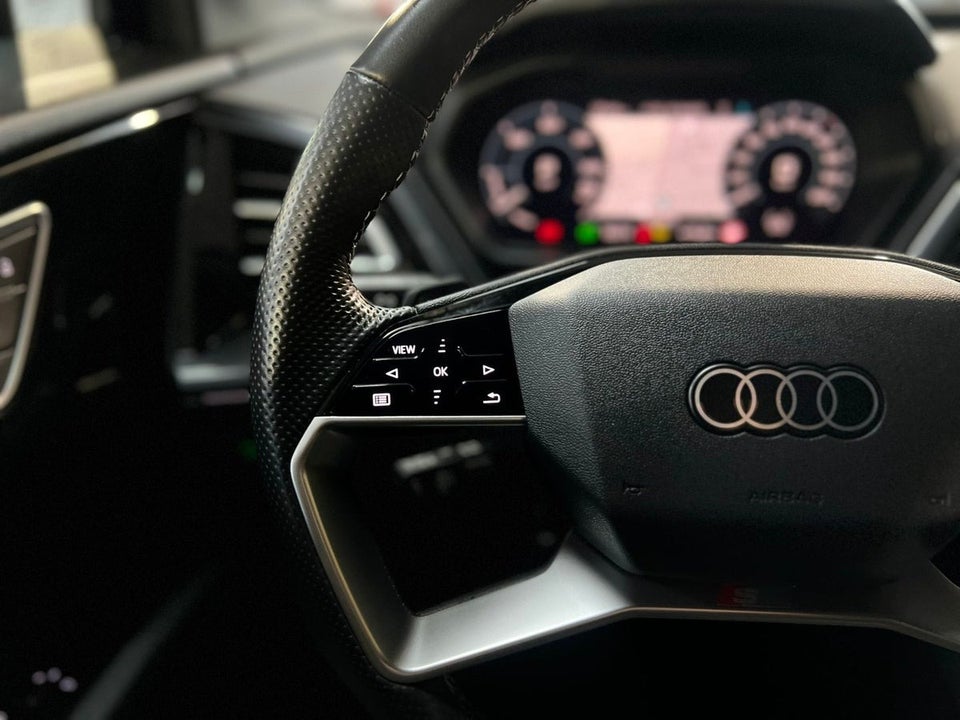 Audi Q4 e-tron 35 S-line 5d