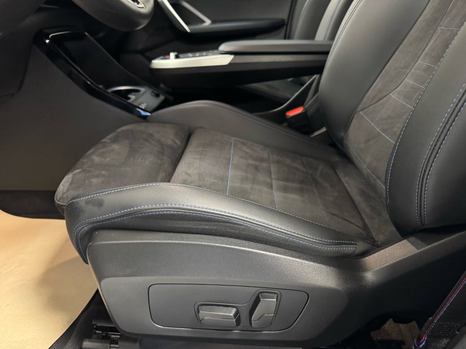 BMW iX2 eDrive20 M-Sport Premium 5d