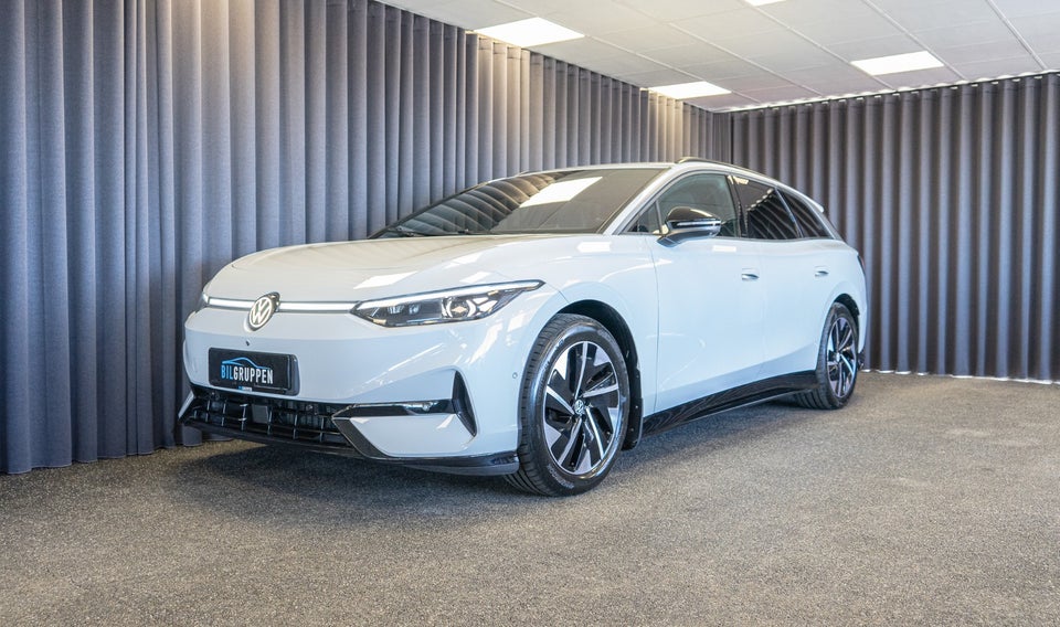 VW ID.7 77 Pro Tourer 5d