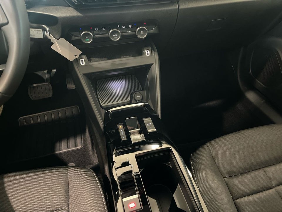 Citroën ë-C4 X 54 Plus 4d