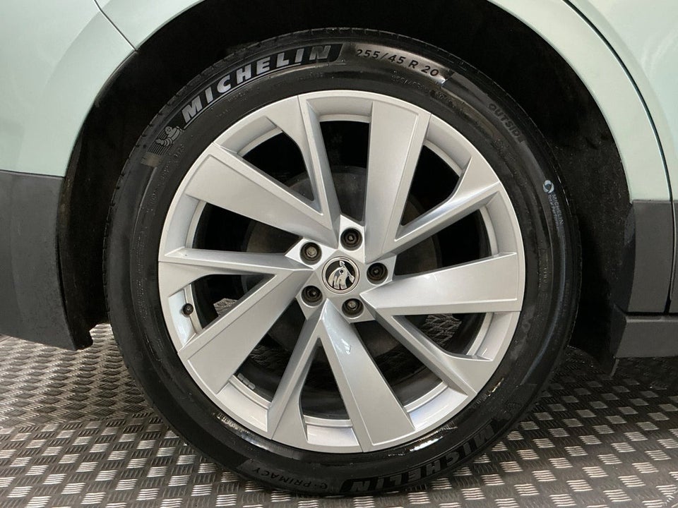 Skoda Enyaq 80 iV Lodge 5d