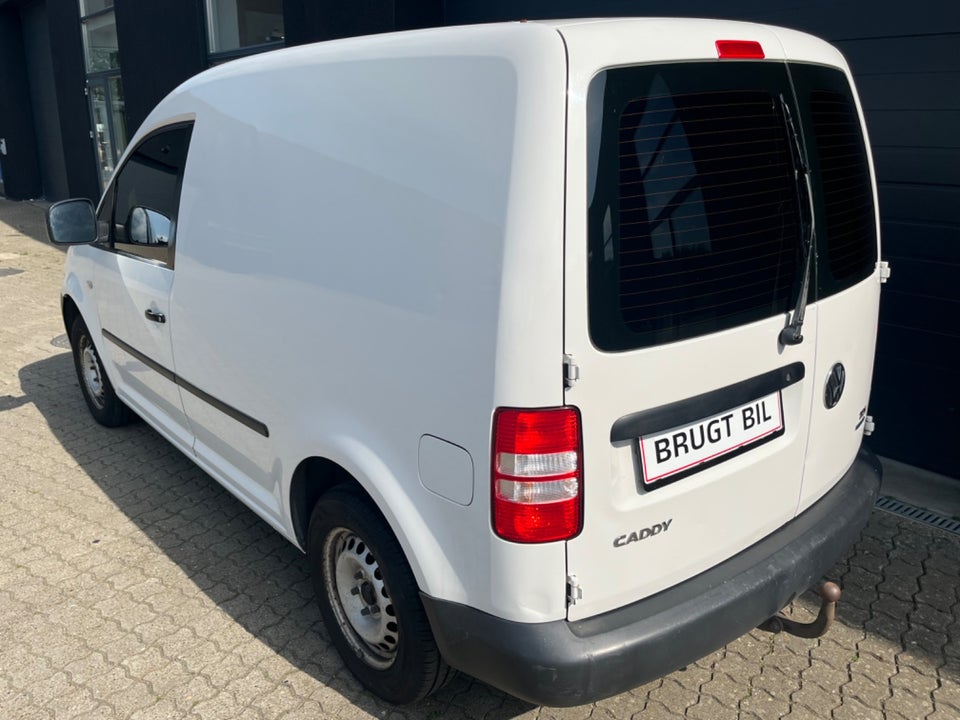 VW Caddy 1,6 TDi 102 BMT Van 4d