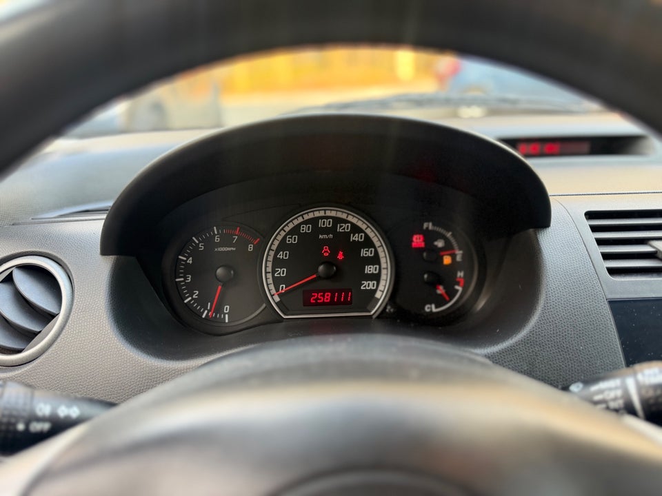 Suzuki Swift 1,5 GL-A 5d