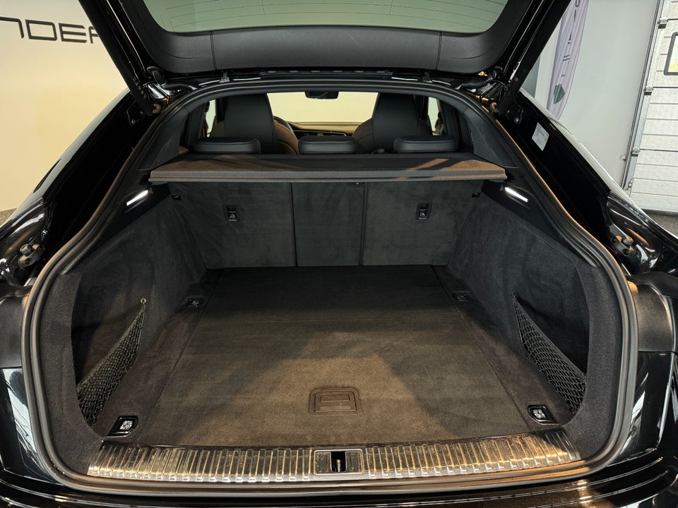 Audi Q8 e-tron 55 S-line Sportback quattro 5d