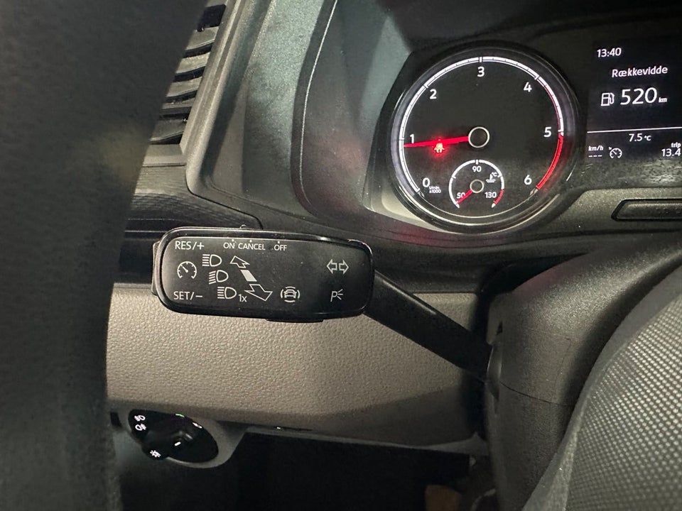 VW Transporter 2,0 TDi 150 Kassevogn lang