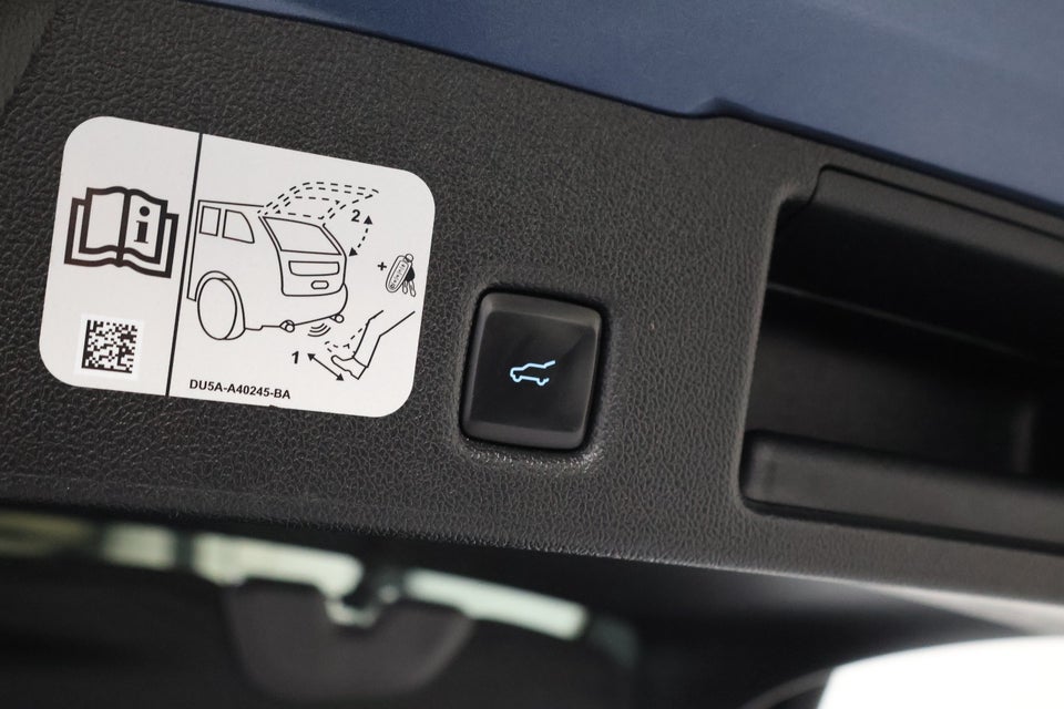 Ford Kuga 2,5 PHEV Titanium CVT 5d