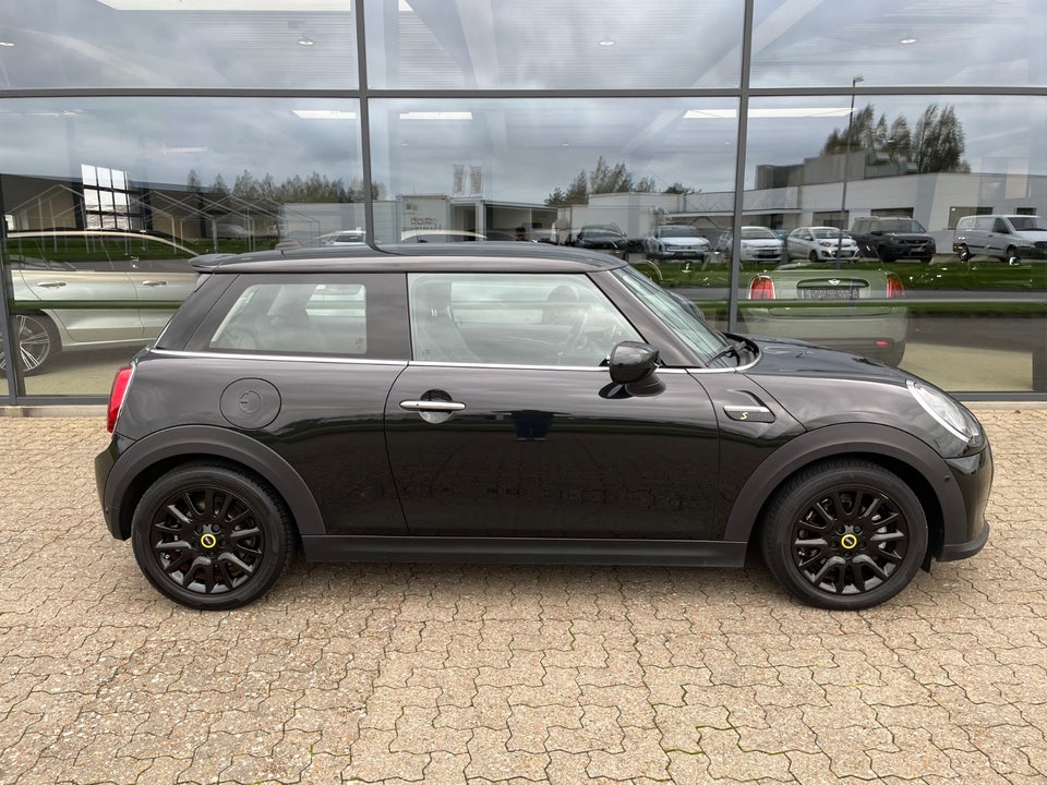 MINI Cooper SE Classic Trim 3d