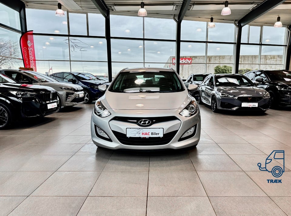 Hyundai i30 1,6 CRDi 110 XTR CW Eco 5d