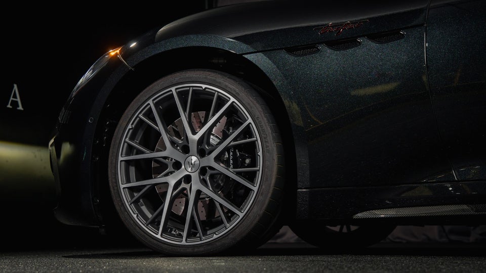 Maserati GranTurismo 3,0 V6 Trofeo aut. 2d