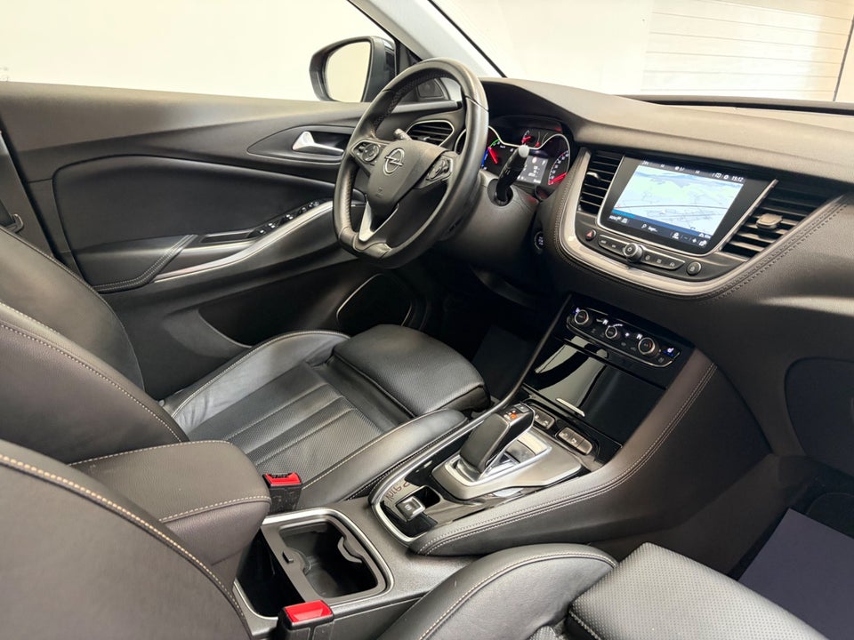 Opel Grandland X 1,6 Hybrid4 Ultimate aut. 5d