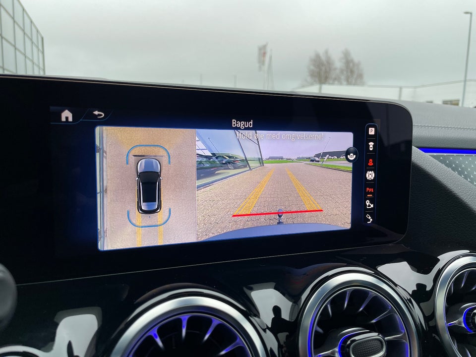 Mercedes EQA350 AMG Line 4Matic 5d