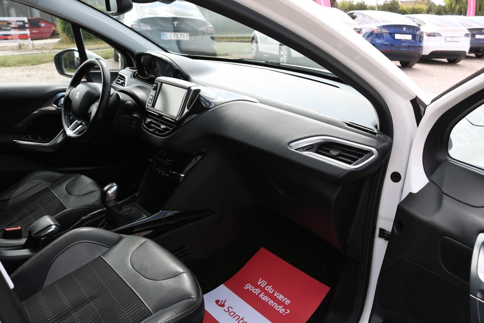 Peugeot 2008 1,6 BlueHDi 100 Allure 5d