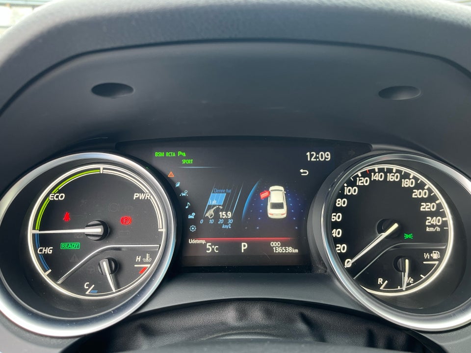 Toyota Camry 2,5 Hybrid H3 Executive CVT 4d