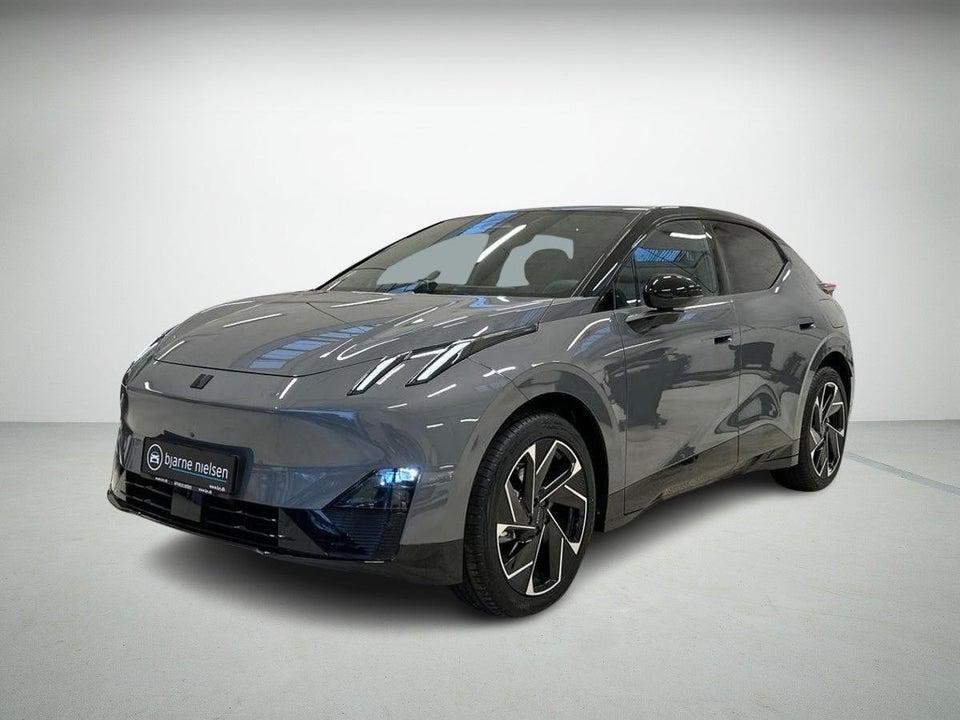 Lynk & Co 02 More 5d