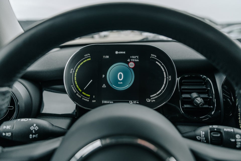 MINI Cooper SE Essential 3d